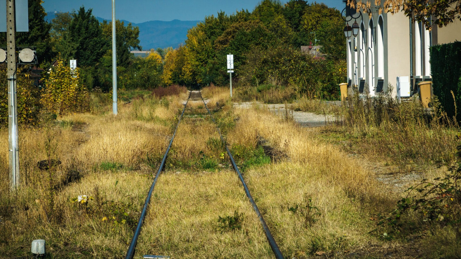Rails To Nowhere